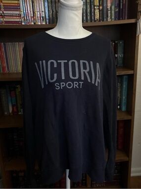 Victoria Sport Women's Crewneck Sweatshirt